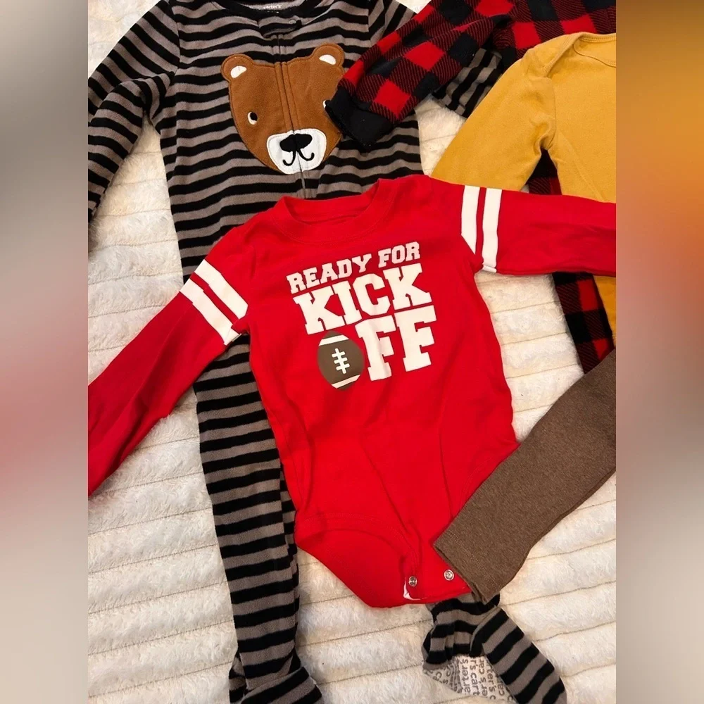 8 Piece Carter’s 24M Long-Sleeve Onesies/ Pajama Bundle